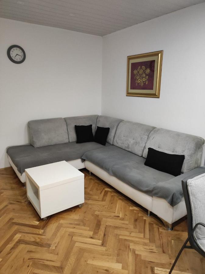 Lola Home Karlovac Exteriör bild