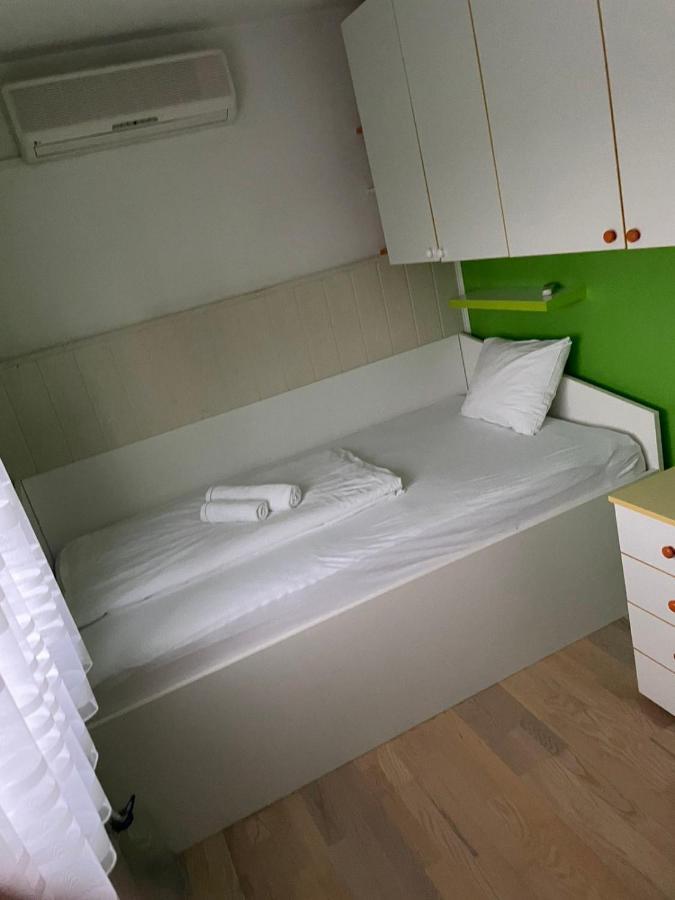 Lola Home Karlovac Exteriör bild